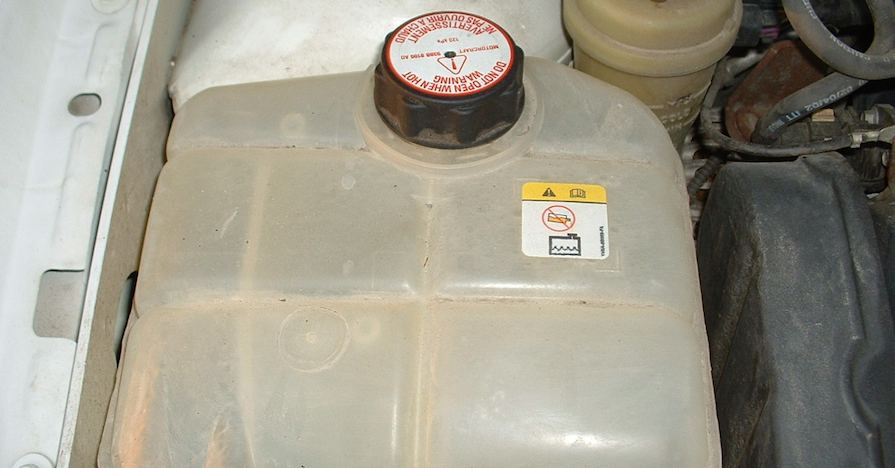 3 key reasons to never ignore low engine coolant levels