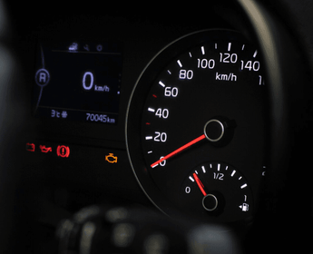 Is your engine warning light on? The D200 can help you quickly identify the problem