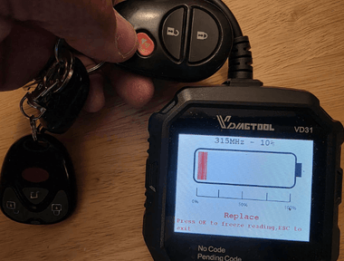 Smart Key Battery Testing Made Simple with the VD31 Car Code Reader ...